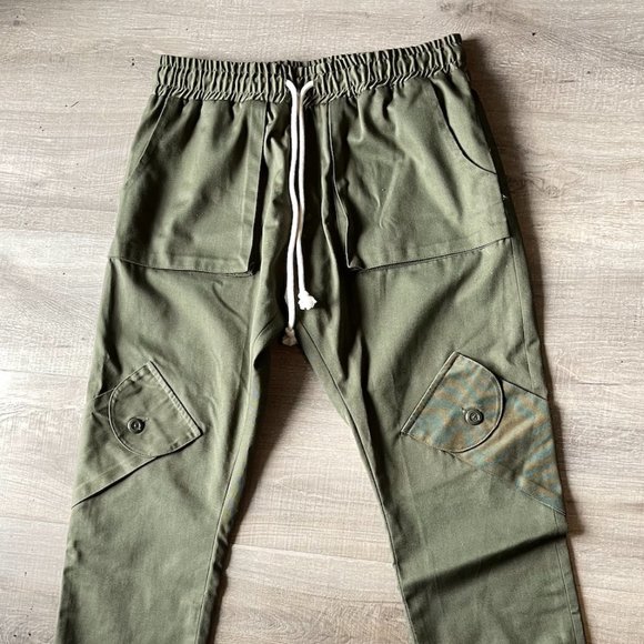 THE FERAL - CROPPED CARGO PANTS - Picture 1 of 4